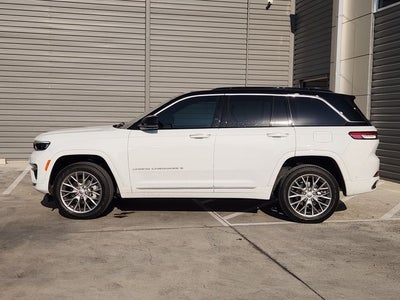 2025 Jeep Grand Cherokee Summit