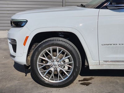 2025 Jeep Grand Cherokee Summit