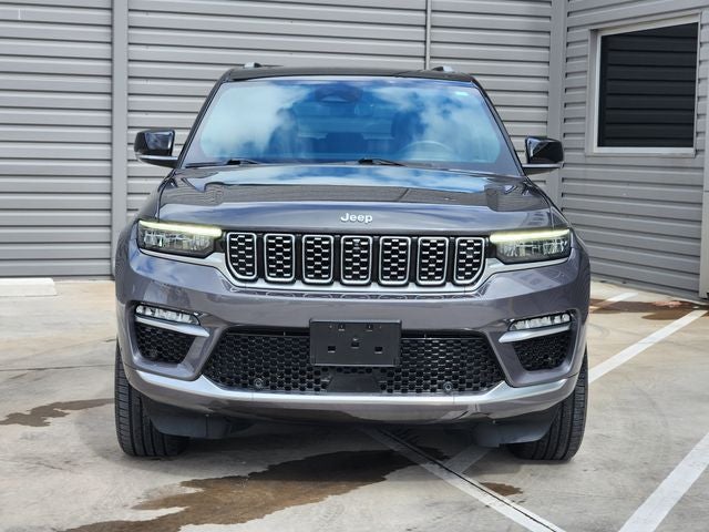 2022 Jeep Grand Cherokee Summit