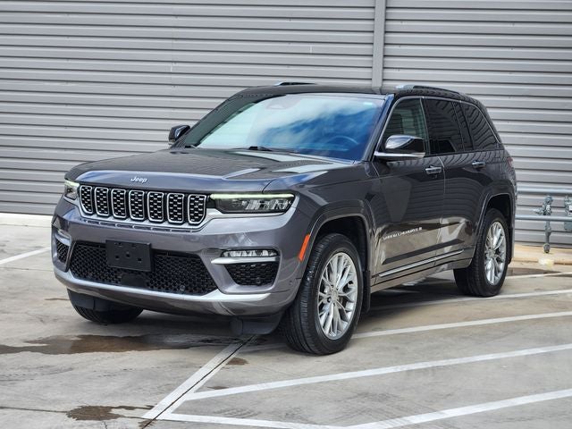 2022 Jeep Grand Cherokee Summit