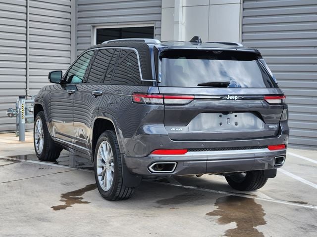 2022 Jeep Grand Cherokee Summit