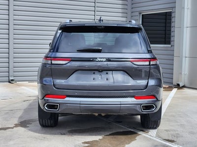 2022 Jeep Grand Cherokee Summit