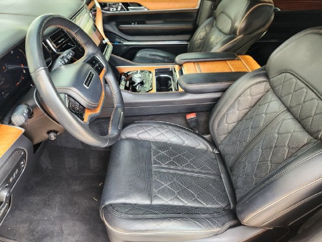 2022 Jeep Grand Wagoneer Series III