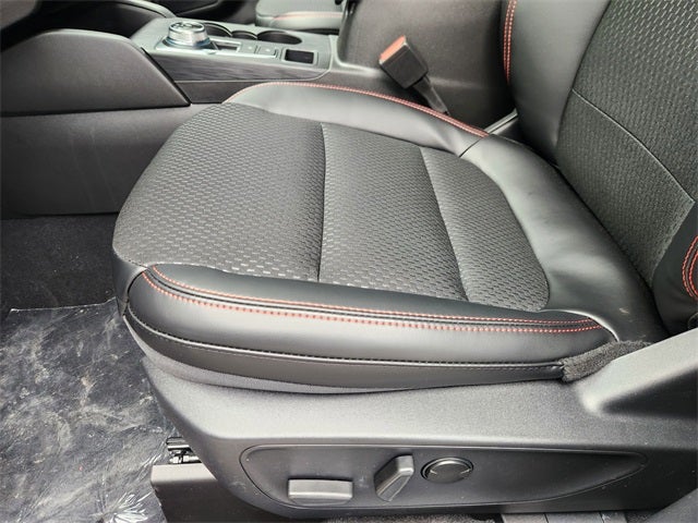 2026 Ford Escape Hybrid ST-Line Select