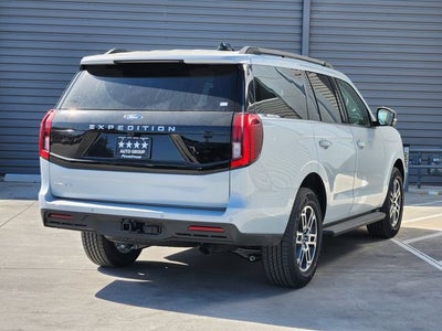 2026 Ford Expedition Active