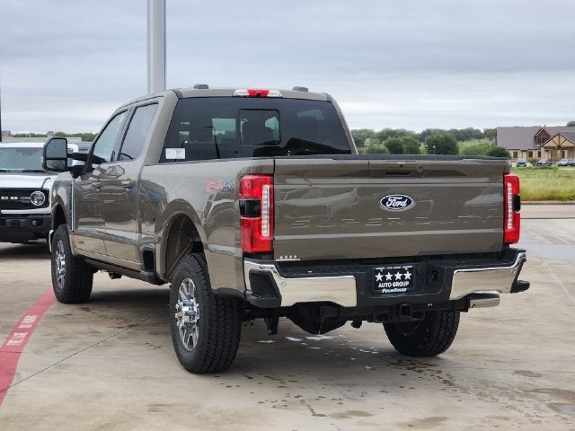 2027 Ford F-350SD Lariat