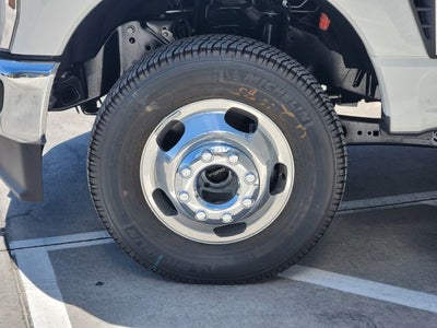 2026 Ford F-350SD Lariat DRW