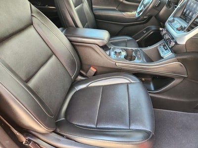 2022 GMC Acadia SLT