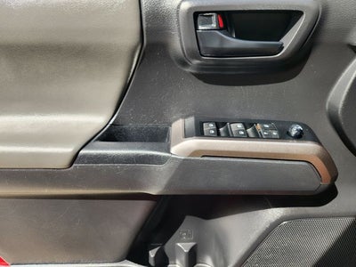 2022 Toyota Tacoma SR5 V6