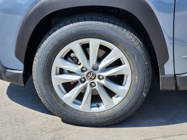 2022 Toyota Corolla Cross LE