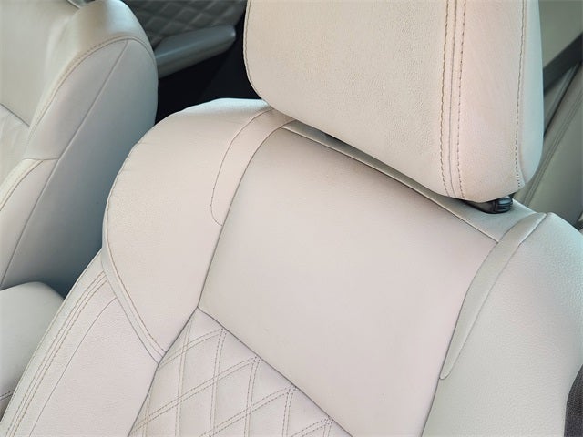 2023 Mitsubishi Outlander SEL Black Edition