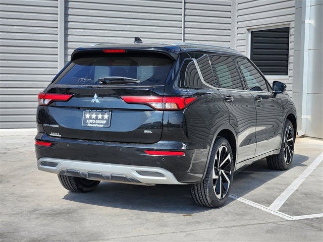 2023 Mitsubishi Outlander SEL Black Edition