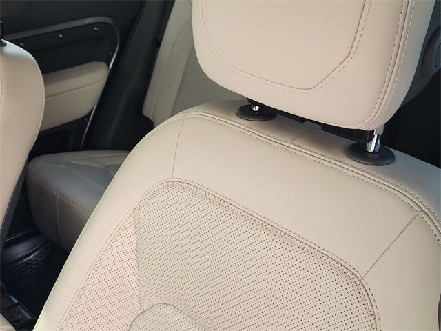 2024 Land Rover Defender 110 S