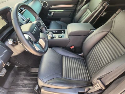 2024 Land Rover Discovery Dynamic SE