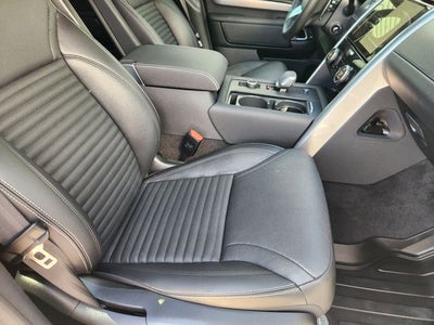 2024 Land Rover Discovery Dynamic SE