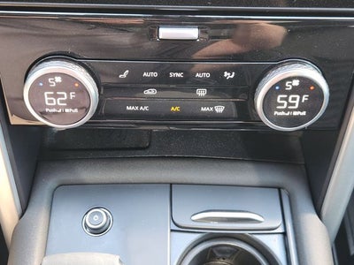 2024 Land Rover Discovery Dynamic SE