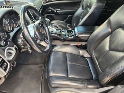 2017 Porsche Cayenne Platinum Edition