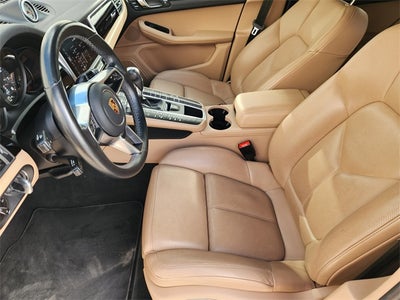 2021 Porsche Macan Base