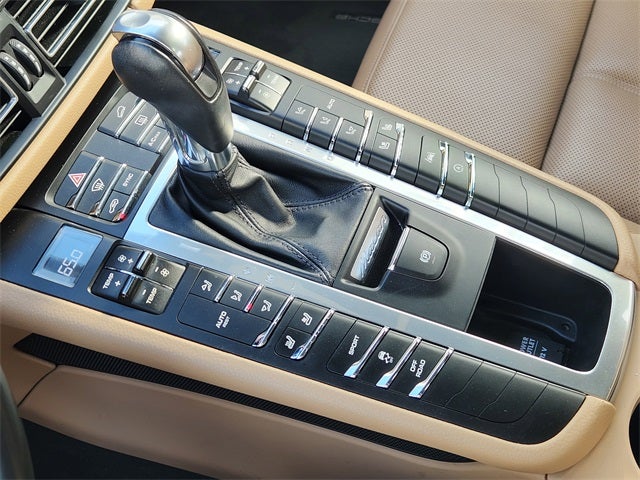 2021 Porsche Macan Base