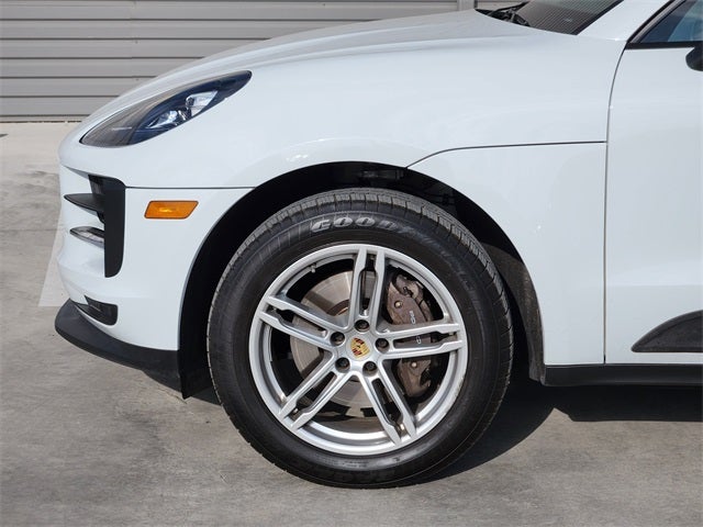 2021 Porsche Macan Base